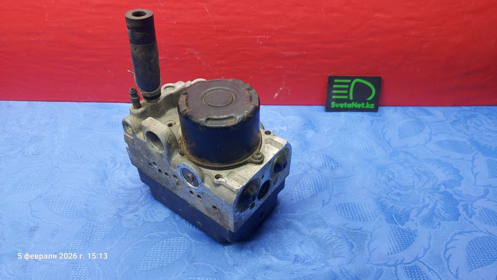 Блок ABS Toyota Camry 30 35