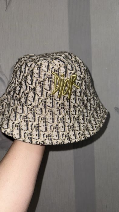 Поанама Диор бежевая