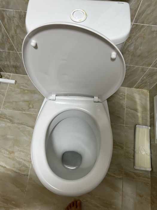 Унитаз с раковиной
