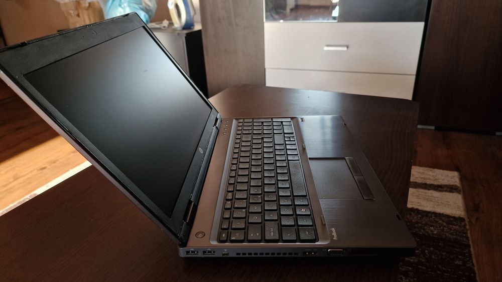 Laptop HP ProBook 6560b SSD Samsung 750 gb, 8 gb RAM, placă RADEON.
