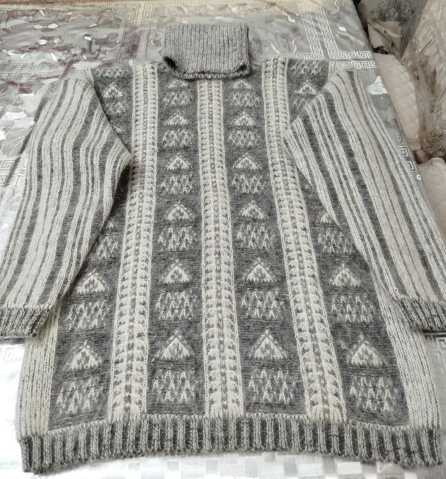 Мужской свитер водалазка