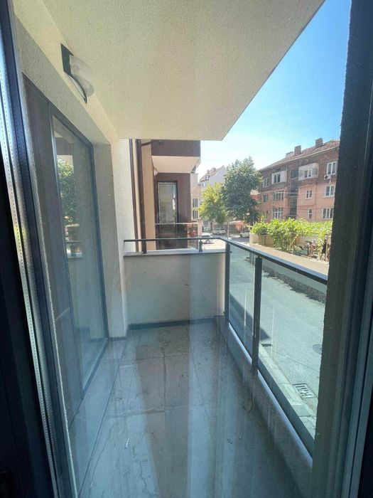 Дава се под наем Двустаен апартамент в Пловдив, Младежки Хълм - 60 кв.м за 550 € - Снимка #9