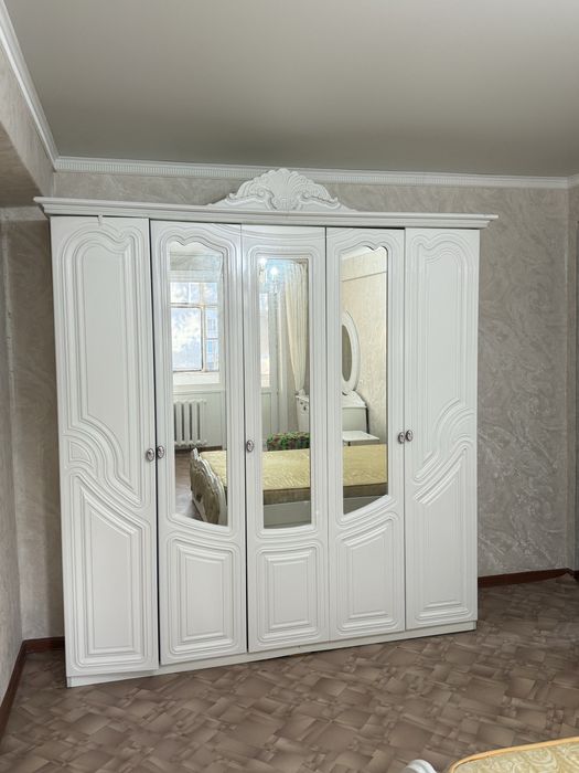 Спальный гарнитур