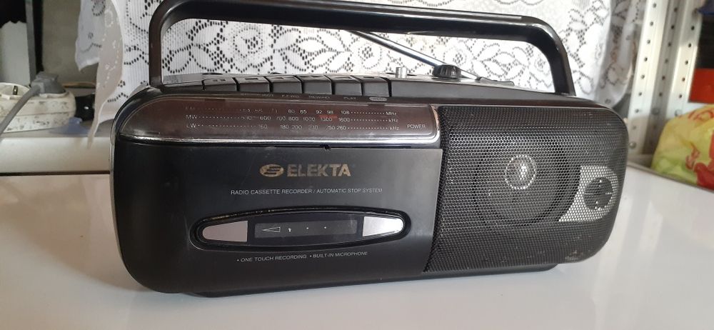 Тюнер  Sony  . Тюнер