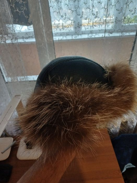 Продам зимнюю шапку