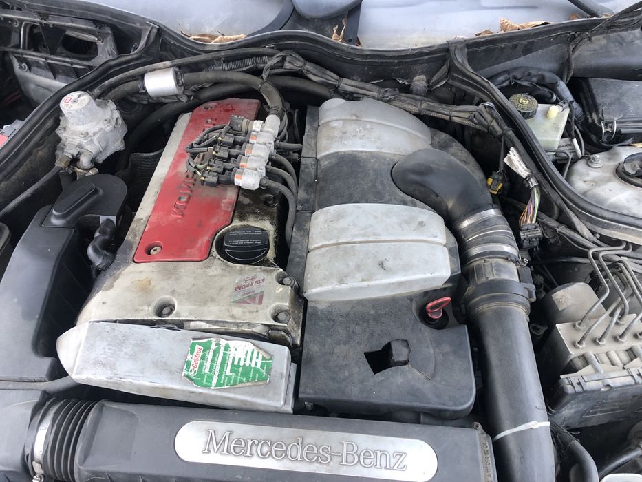 Vind sau dezmembrez Mercedes C200