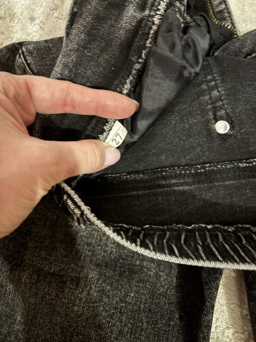 Продам джинсы черные тонкие