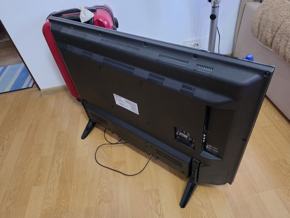 Televizor LED 99 cm HD, Finlux 39FHA4001, suport, telecomanda
