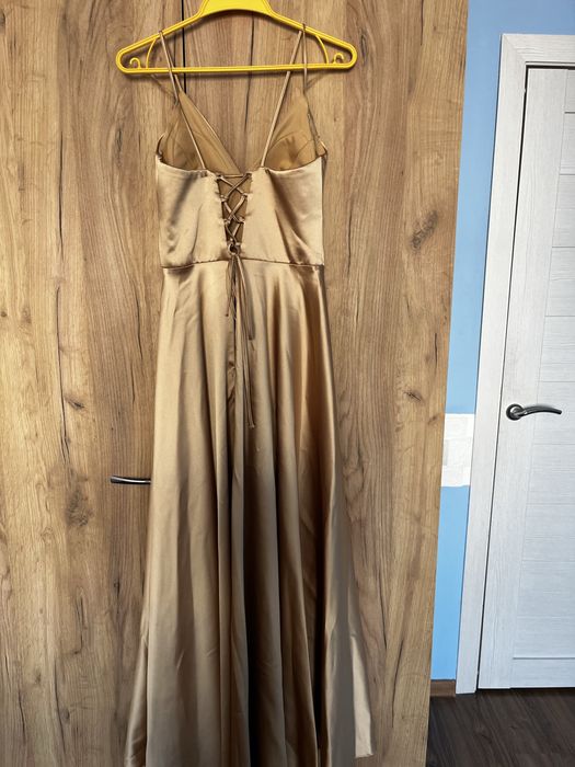 Платье на выпускной вечерний