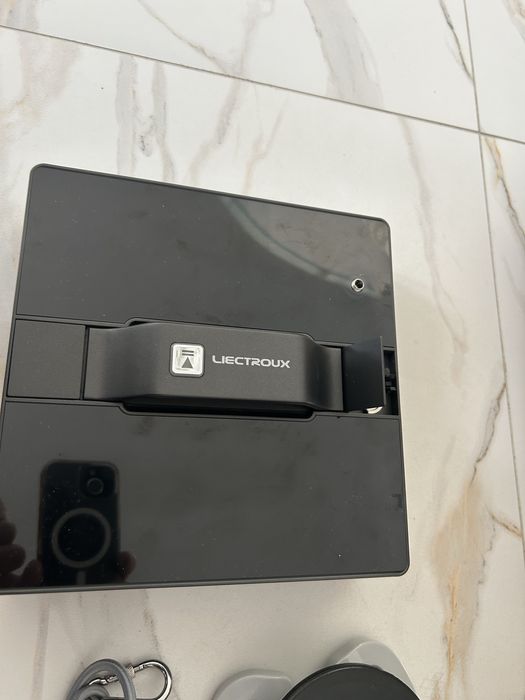 Robot curățare geamuri Liectroux WS-1080 NOU (doar desigilat