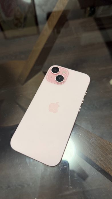 Iphone 15 128GB в перфектно състояние