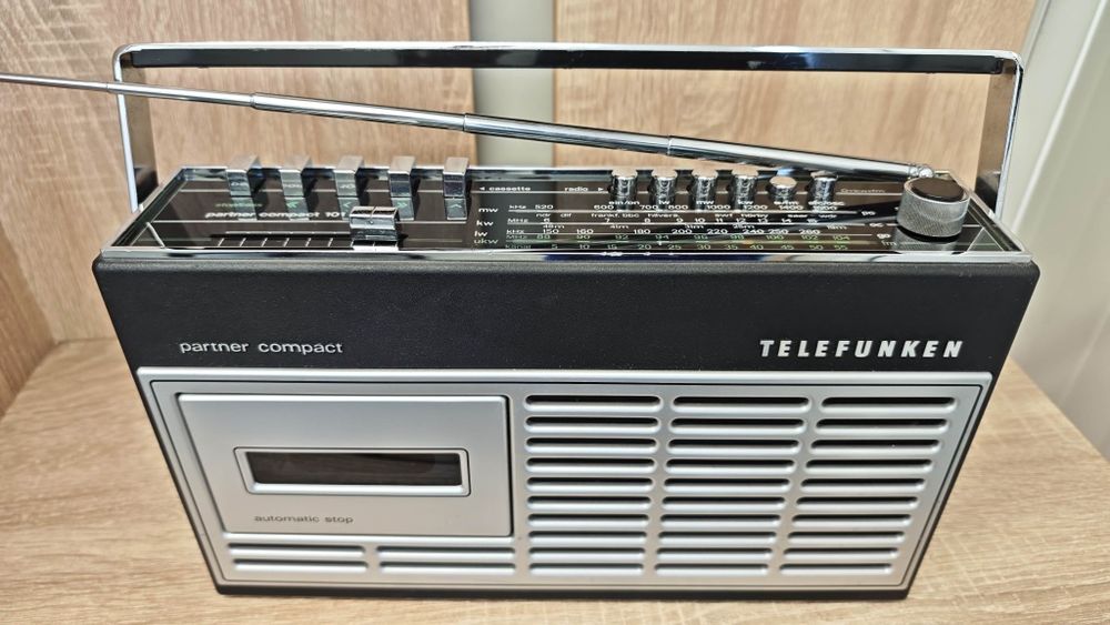 Radiocasetofon Telefunken Partener Compact, raritate!