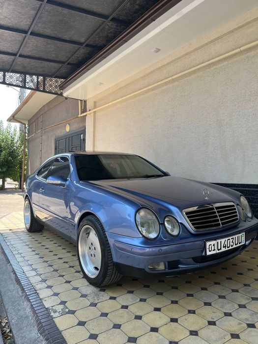 Mersedes e320 coupe