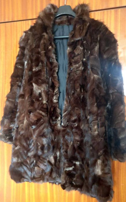 Продавам ново палто от норка