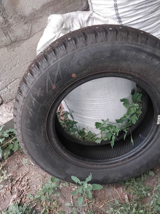 Зимние шины,  новые R13