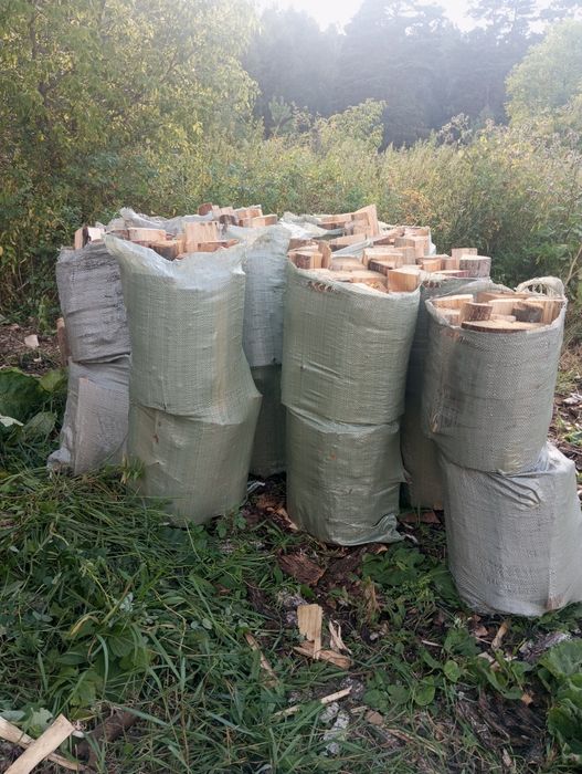 Продам колотые дрова в мешках