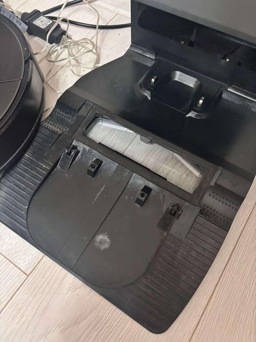 Robot de aspirare Roborock Q7 MAX+, aspirator&mop&statie inteligenta d