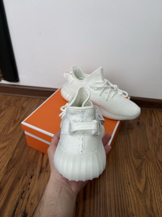 adidas yeezy boost V2 white