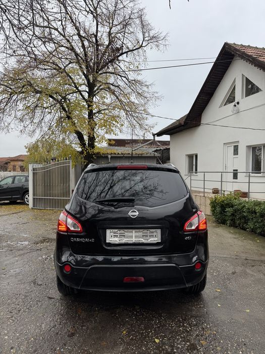 Nissan Qashqai +2