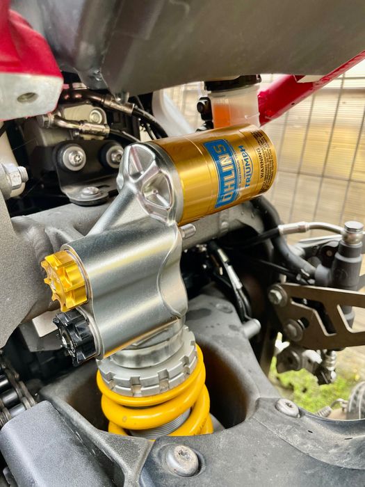 Triumph Speed Triple R 1050,  cu 17.406 km!