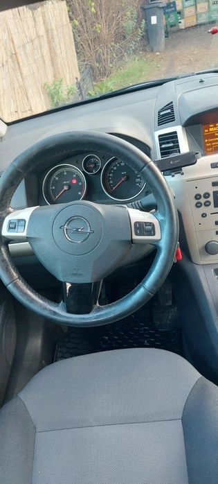 Opel Zafira B 1.7