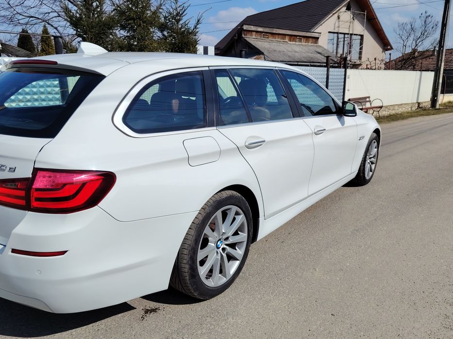 Vând BMW f 11 an 20011