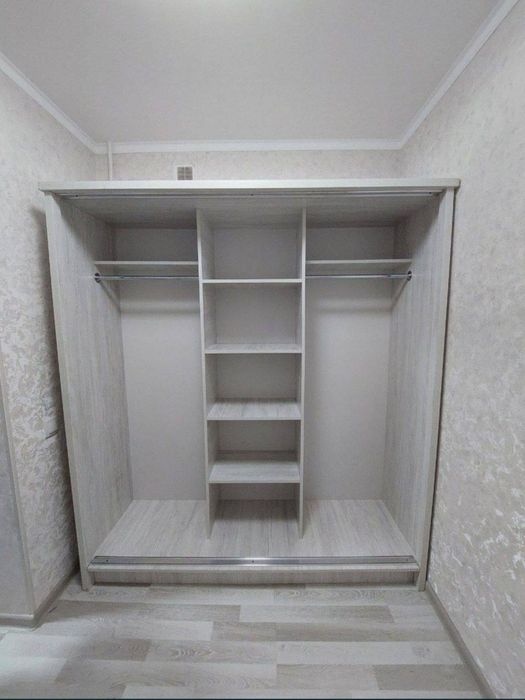 Shkaf relsli kupe garderop shkap