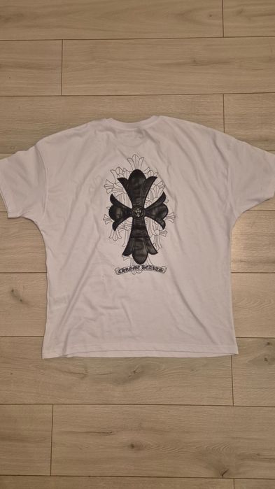 Tricou Chrome Hearts alb din piele cu elemente metalice