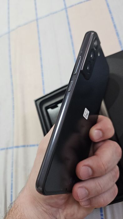 Samsung S22 plus + 256 gb 8gb ram