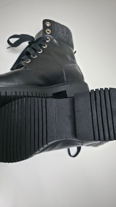 Ghete din piele cu manseta tricotata din lana, negre, marimea 38