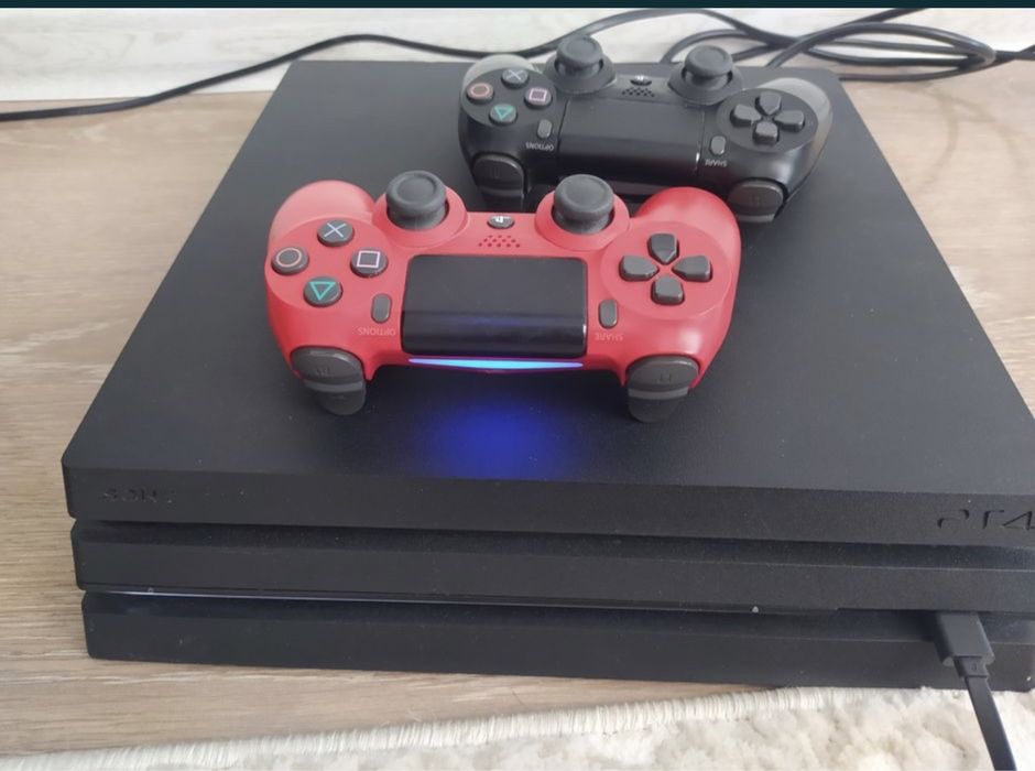 Продам PS4 prо 1гб