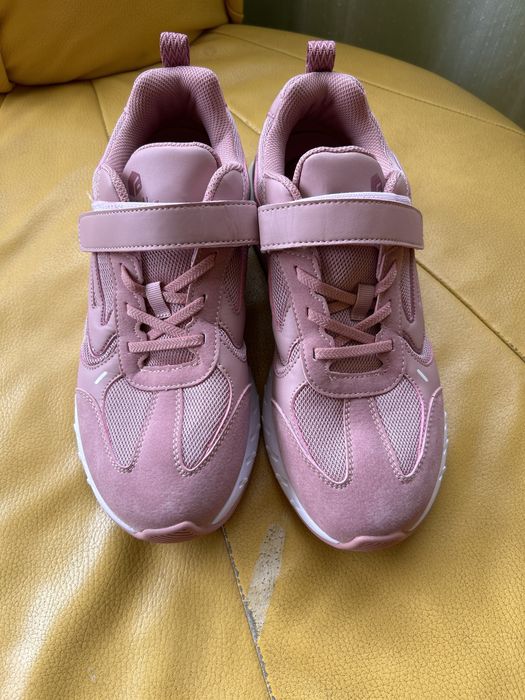 Нови маратонки Fit Ville - сега за 100 лв.