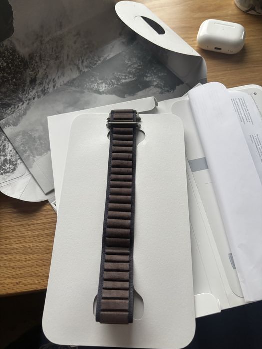 Apple Watch Ultra 2 49mm Titanium GPS + Cellular Full Box