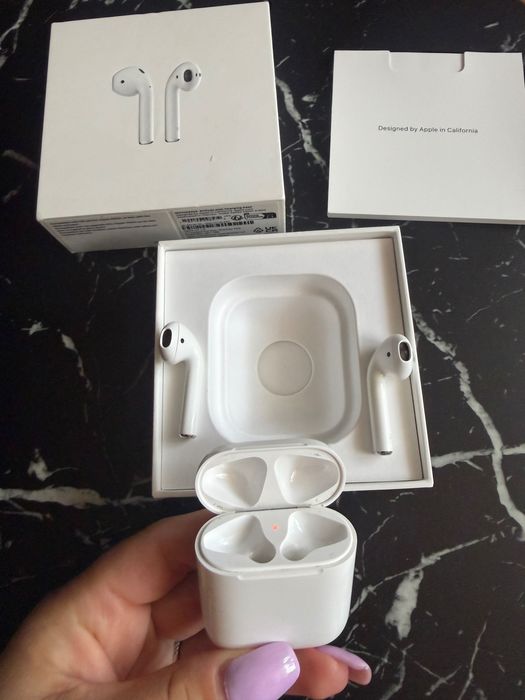 Apple безжични слушалки