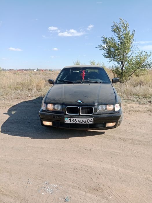 Продам машину.бмв 320 е 36