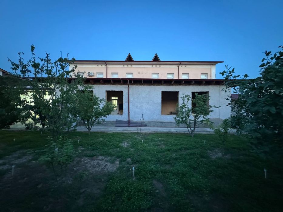 2 ta kotej sotilada 8 sotix