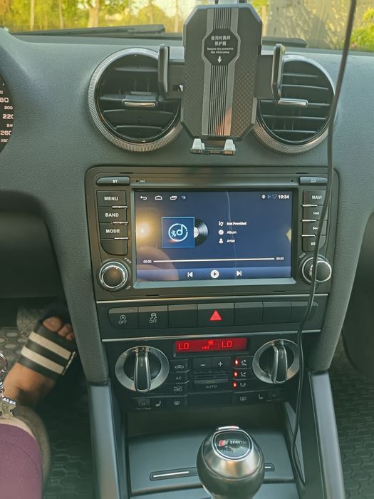 Audi A 3 an 2011 motor 2.0 TDI preț în euro  6700 neg