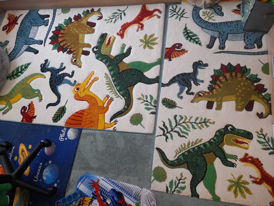 Килим и пътека с динозаври