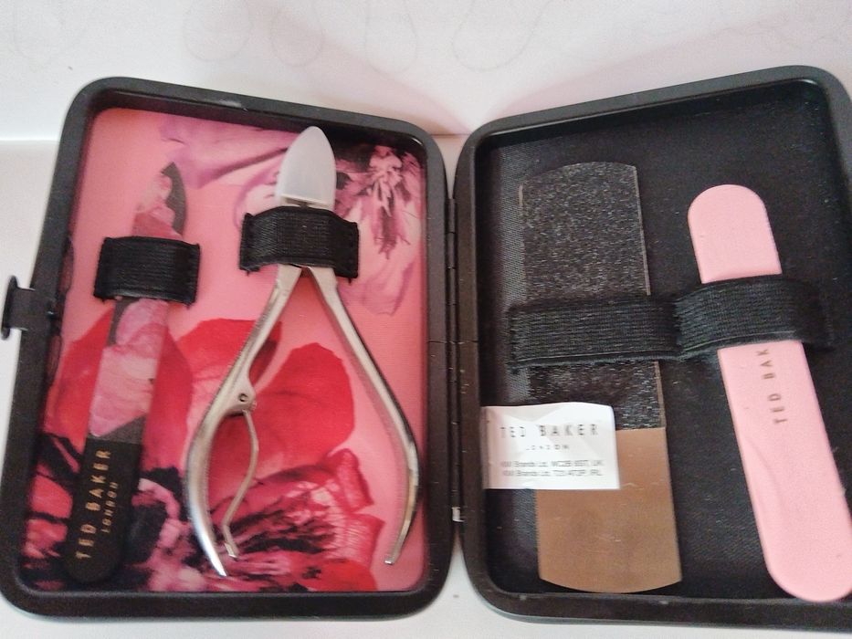 trusă  unisex Ted Baker