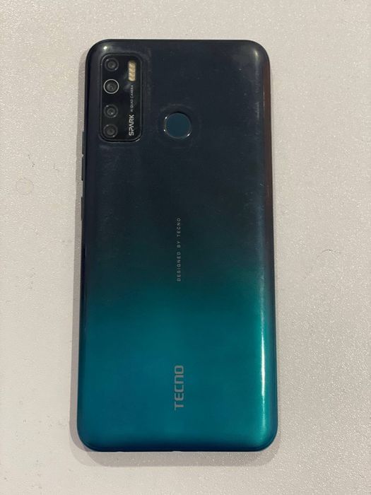 Techno Spark_5. Katta quvvatli batareyka va 4 kamera.