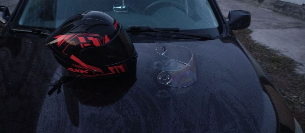 АХК шлем идиална