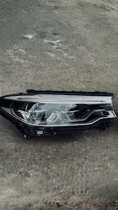 Оригинални фарове BMW  G30 G31 Full Led Adaptive 2017 година
