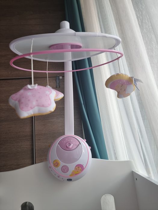 CHICCO Музикална въртележка MAGIC STARS РОЗОВА