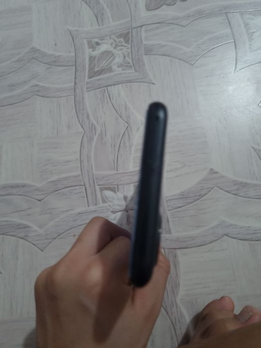 Продам Honor x7.