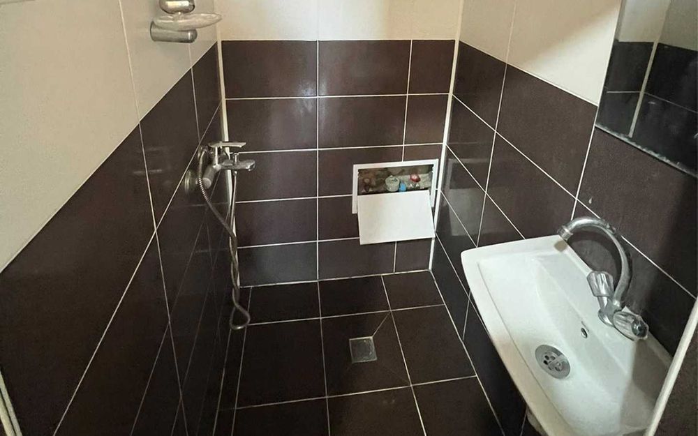 Продава се Четиристаен апартамент в Търговище, Център - 120 кв.м за 893 €/кв.м - Снимка #14