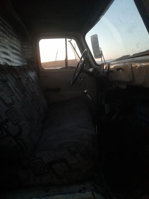 Gaz 53 sotiladi samosval bartavoy