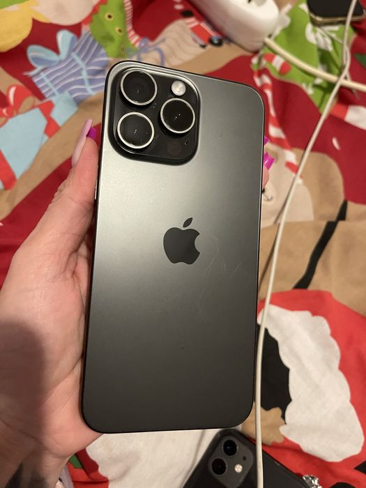 Iphone 15 pro max impecabil