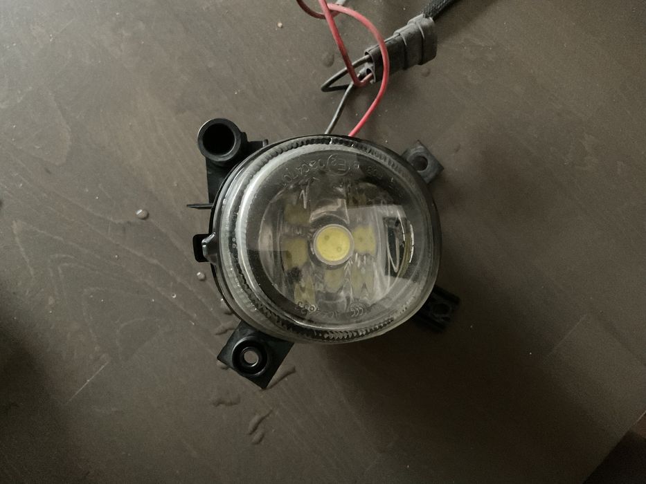 Audi A4 B7 Valeo - оригинални халогени