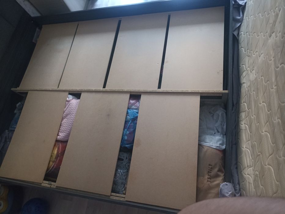 Продается двухспальная кровать