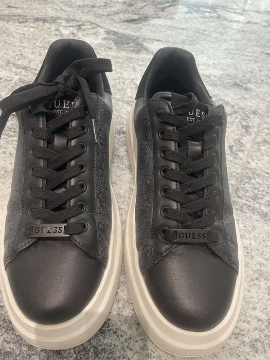 Дамски сникърси Guess